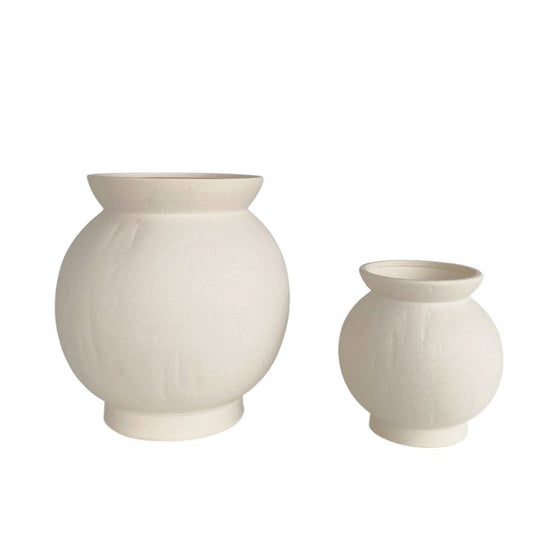 Willow Pot - Matte Cream Small